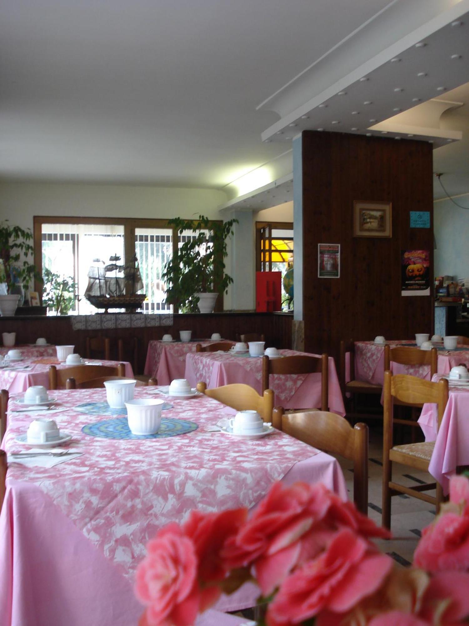 Hotel Primavera ديسينسانو ديل غاردا المظهر الخارجي الصورة