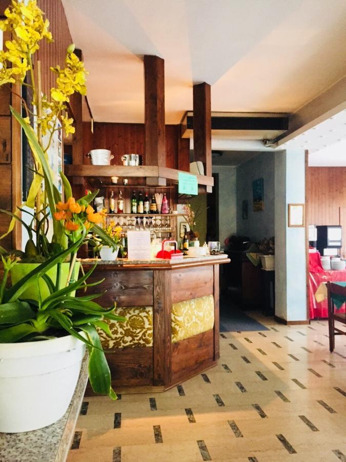 Hotel Primavera ديسينسانو ديل غاردا المظهر الخارجي الصورة