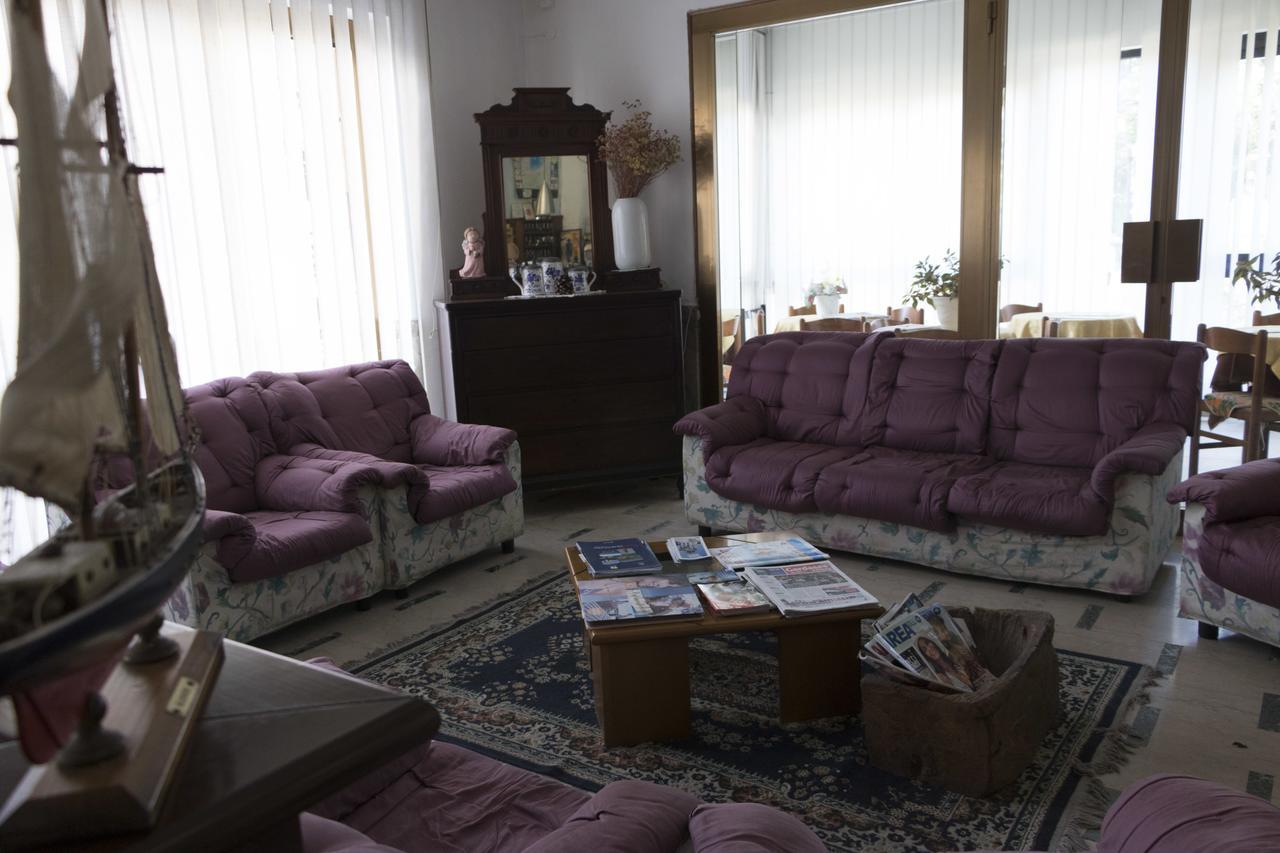 Hotel Primavera ديسينسانو ديل غاردا المظهر الخارجي الصورة
