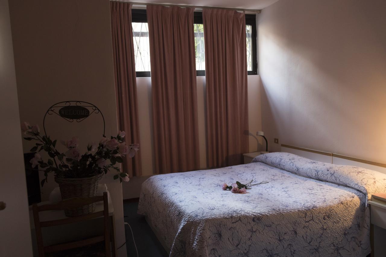 Hotel Primavera ديسينسانو ديل غاردا المظهر الخارجي الصورة
